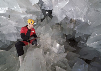 The Mystery of the Giant Crystals: How the 36-foot Geode of Pulpí Formed