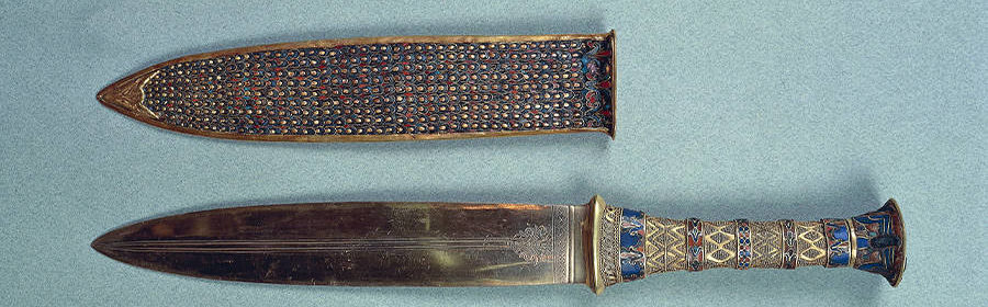 King Tutankhamun's dagger of space origin, research suggests