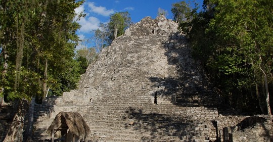 Archaeologists Decipher 300 Years of Mayan City’s History