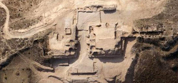 4,000-Year-Old Fortifications of Stone Age city discovered in China