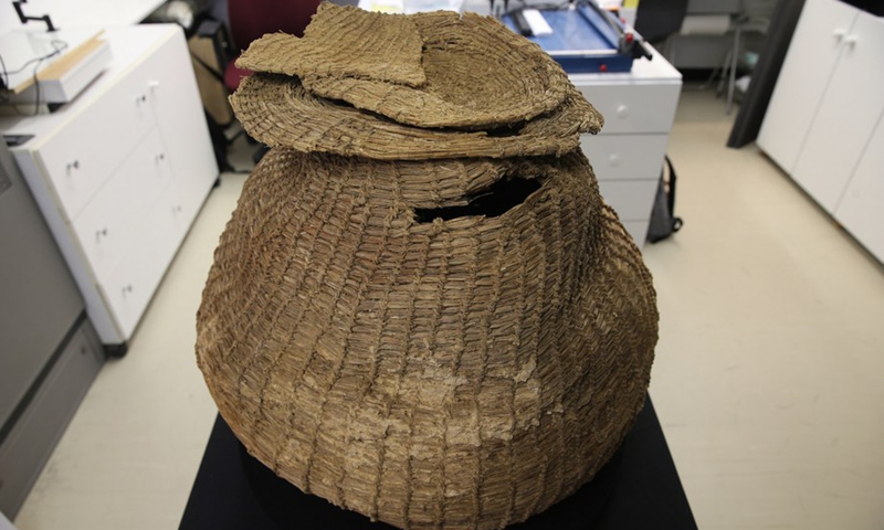 Israel discovers a 10,500-year-old basket from the Stone Age
